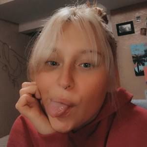 Meet your Posher, Ahna